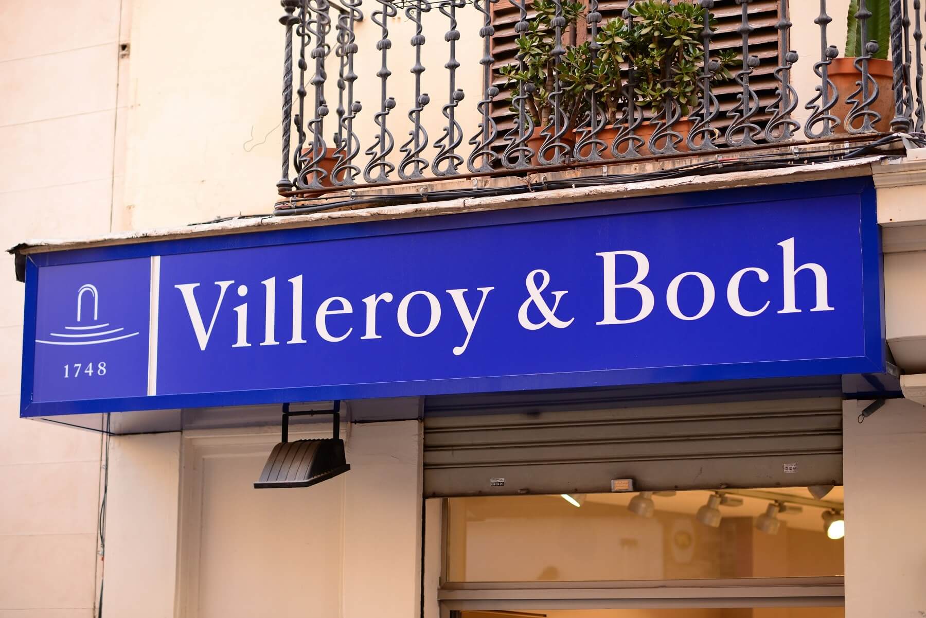 bons plans et souvenirs du luxembourg Villeroy & Bosh - Maly Designer  Shutterstock.com